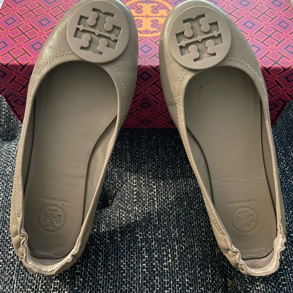 Tory Burch Women's Taupe Ballet Flats